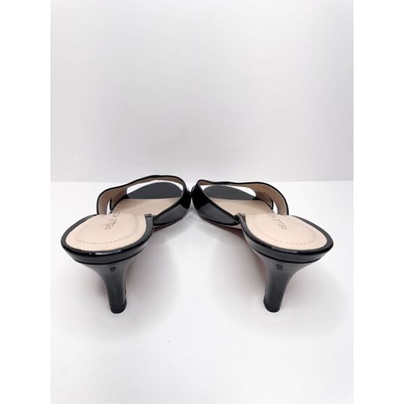 Pelle‎ Moda Heels Womens Size 8.5 Black Patent Leather Slip On Kitten Heels - Picture 4 of 8